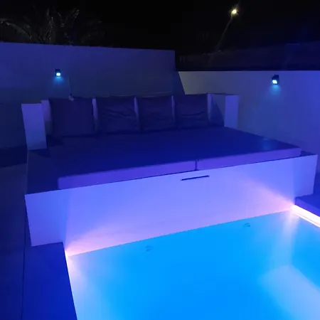 Sun Sea Villa-heated Pool Villa